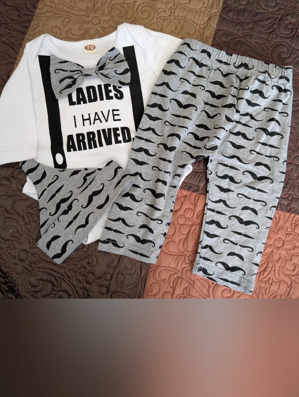 Infant 'Ladies I Have Arrived' 3 Piece Mustache Outfit Size 70 (6 Month)